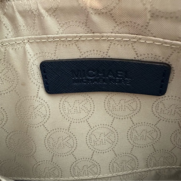 Michael Kors Jet Set Travel Large Top Zip Studded Leather Wristlet Pouch - Picture 6 of 7